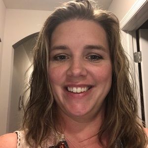 Meet your Posher, Kelli